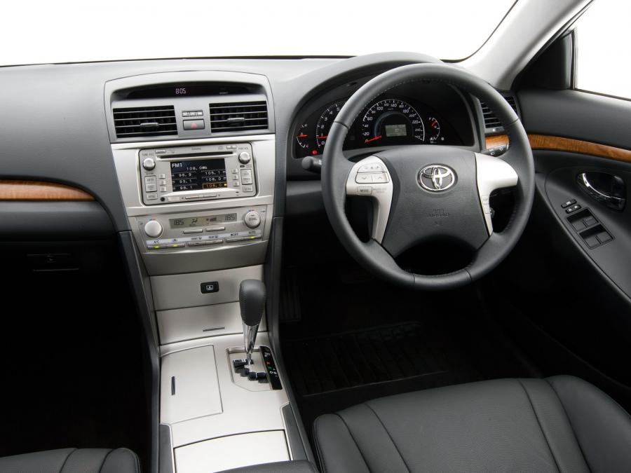 Торпедо Toyota Aurion Prodigy (XV40) 2009 года  (фото 2 из 3)